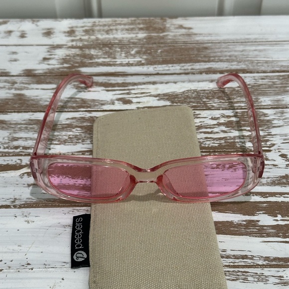 Retro Vintage Pink Rectangular Sunglasses - Picture 3 of 7